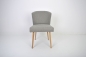 Mobile Preview: Stuhl mit einem hochwertigen grauen Webstoff Bezug.