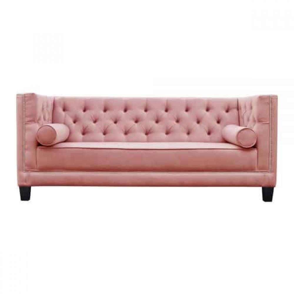 Sofa mit rosa Bezug.